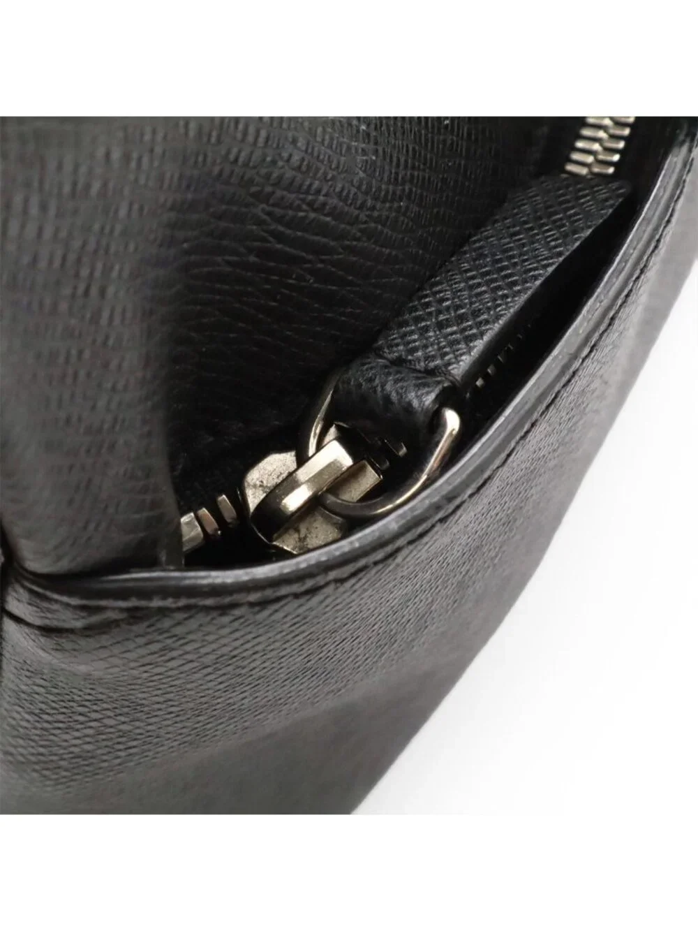 Louis Vuitton Taiga PDB PM Business Briefcase Document Purse Ardoise Black
